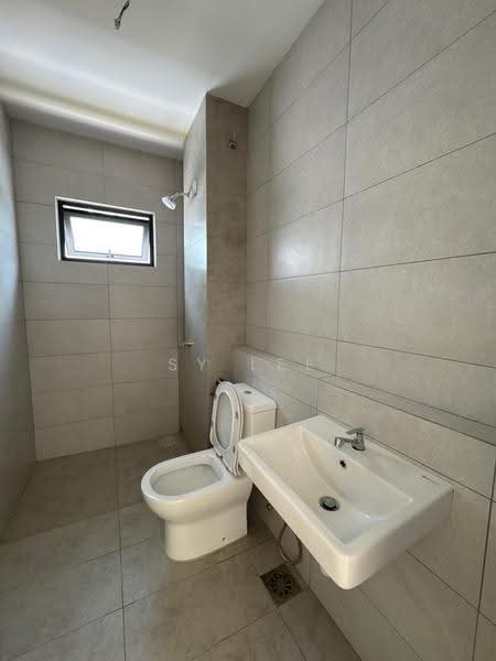 2-storey Terraced House for Sale in Bandar Gamuda Cove (Dengkil) - SY Lee - Bathroom - PropertyGuru.com.my