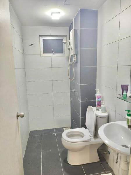 Kondominium untuk Dijual di Residensi Rampai (The Parc Tower) - Mohd Ridzuan - Bathroom - PropertyGuru.com.my