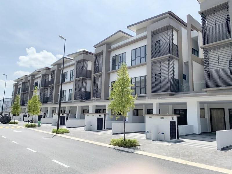 Townhouse for Rent in 16 Sierra (Puchong) - Jess Chong - Exterior - PropertyGuru.com.my