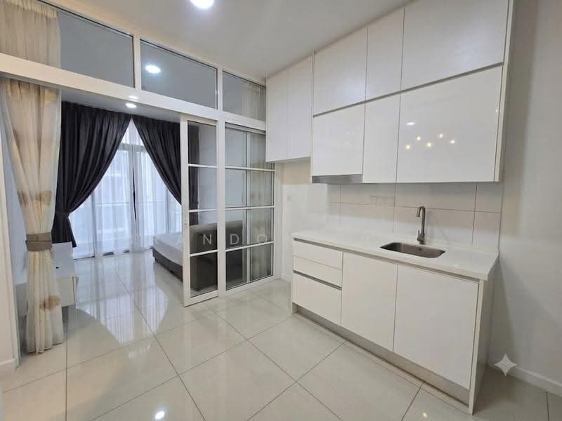 Kediaman Servis untuk Dijual di Residential Suites @ HighPark - Brandon Chin - Kitchen - PropertyGuru.com.my