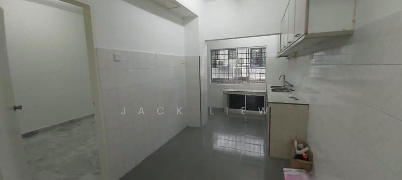 Rumah Teres 2-Tingkat untuk Disewa di Batu Caves (Selangor) - Jack Liew - Kitchen - PropertyGuru.com.my