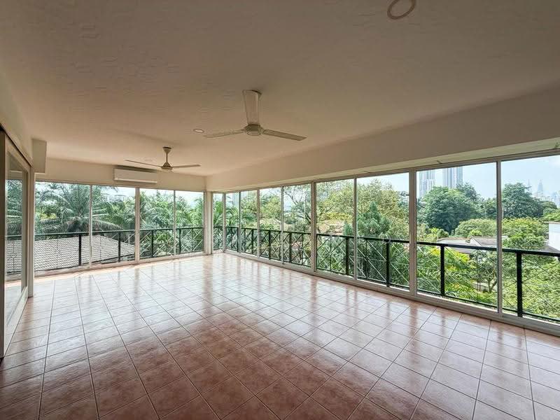 Bungalow House untuk Dijual di Bukit Tunku (Kenny Hills) (Kuala Lumpur) - Adzura Zamedin - Balcony - PropertyGuru.com.my