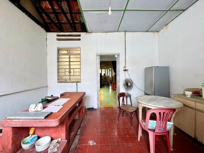 Rumah Teres 2-Tingkat untuk Dijual di Pulau Tikus (Penang) - Ping Koay - Kitchen - PropertyGuru.com.my