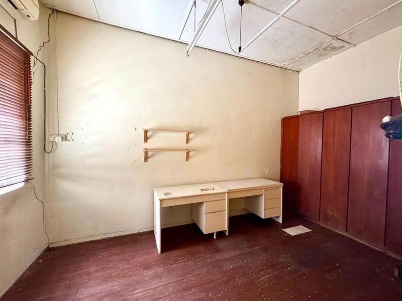 Rumah Teres 2-Tingkat untuk Dijual di Pulau Tikus (Penang) - Ping Koay - Study - PropertyGuru.com.my