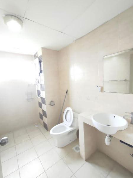Kondominium untuk Disewa di Cova Suites - Evan Chan - Bathroom - PropertyGuru.com.my