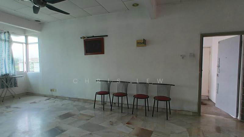 Apartment for Sale at Subang Perdana Goodyear Court 1 - CHRIS LEW - Living Room - PropertyGuru.com.my