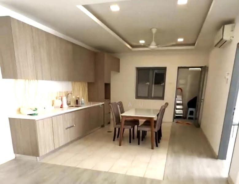 Kondominium untuk Disewa di Lakefront Residence - HL Lau - Kitchen - PropertyGuru.com.my