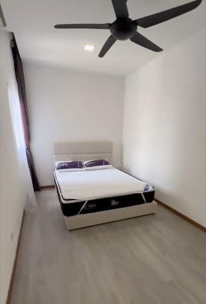 Kondominium untuk Disewa di Lakefront Residence - HL Lau - Bedroom - PropertyGuru.com.my