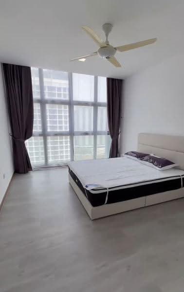 Kondominium untuk Disewa di Lakefront Residence - HL Lau - Bedroom - PropertyGuru.com.my