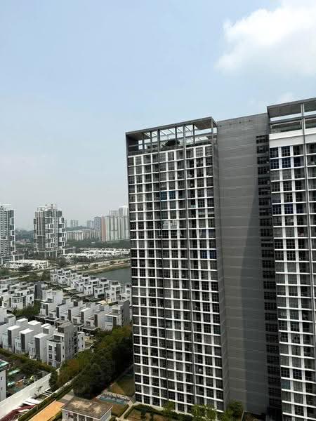 Kondominium untuk Disewa di Lakefront Residence - HL Lau - Exterior - PropertyGuru.com.my