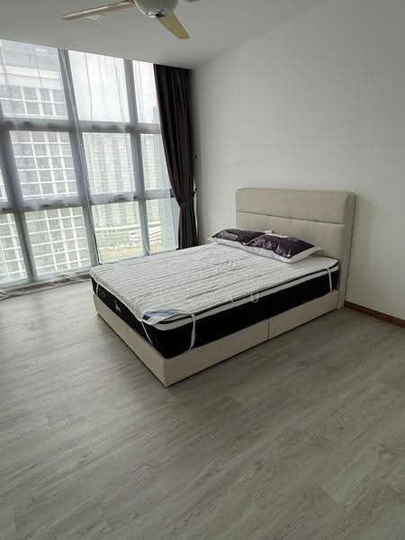 Kondominium untuk Disewa di Lakefront Residence - HL Lau - Bedroom - PropertyGuru.com.my