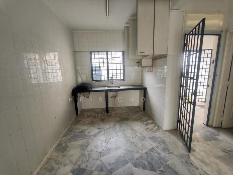 Rumah Teres 2-Tingkat untuk Dijual di Taman Seri Bahagia (Cheras) - Chris Chong - Kitchen - PropertyGuru.com.my