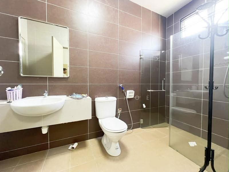Rumah Teres 2-Tingkat untuk Dijual di Setia Tropika (Johor Bahru) - Mars Hoe - Bathroom - PropertyGuru.com.my