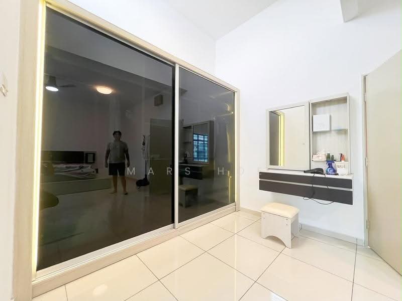 Rumah Teres 2-Tingkat untuk Dijual di Setia Tropika (Johor Bahru) - Mars Hoe - Bedroom - PropertyGuru.com.my