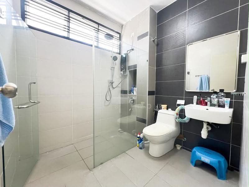Rumah Teres 2-Tingkat untuk Dijual di Setia Tropika (Johor Bahru) - Mars Hoe - Bathroom - PropertyGuru.com.my