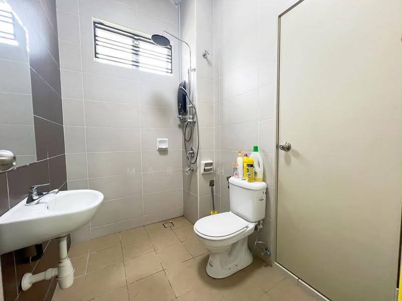 Rumah Teres 2-Tingkat untuk Dijual di Setia Tropika (Johor Bahru) - Mars Hoe - Bathroom - PropertyGuru.com.my
