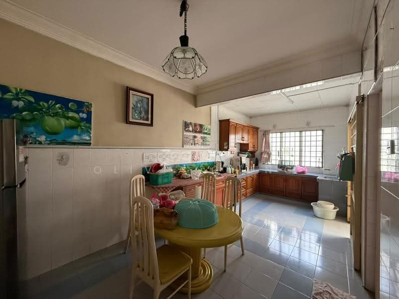 Rumah Teres 2-Tingkat untuk Dijual di Permas Jaya (Johor Bahru) - Olivia Ching - Kitchen - PropertyGuru.com.my
