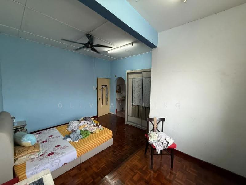 Rumah Teres 2-Tingkat untuk Dijual di Permas Jaya (Johor Bahru) - Olivia Ching - Bedroom - PropertyGuru.com.my
