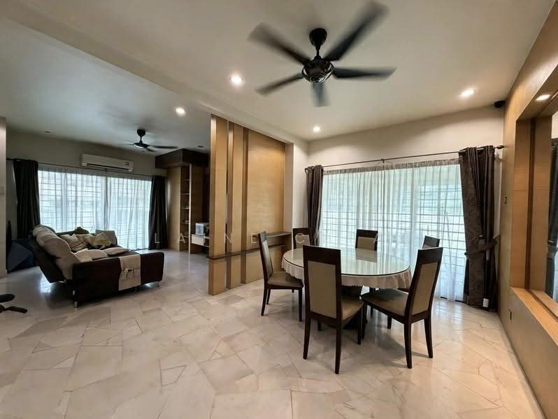 Rumah Teres 2-Tingkat untuk Dijual di Ara Damansara (Selangor) - Elaine Cheah - Living Room - PropertyGuru.com.my