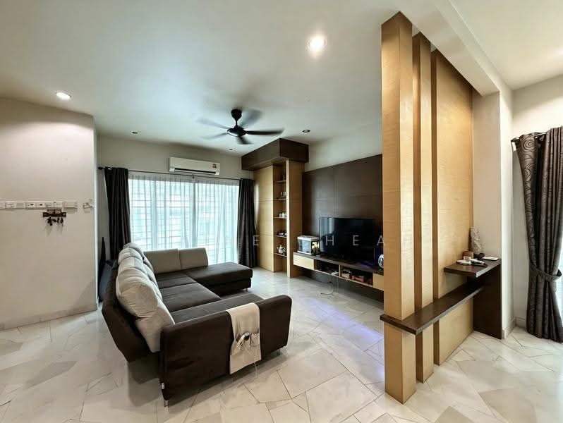 Rumah Teres 2-Tingkat untuk Dijual di Ara Damansara (Selangor) - Elaine Cheah - Living Room - PropertyGuru.com.my