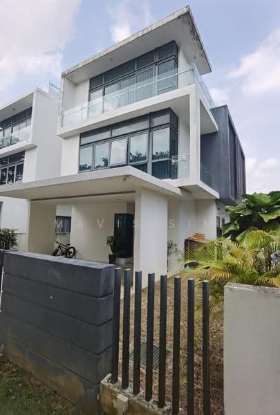 Semi-Detached House for Rent in Lake Fields (Sungai Besi) - Mavis Sim - PropertyGuru.com.my