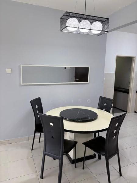 Kediaman Servis untuk Disewa di Koi Kinrara - EE Ling - Dining Room - PropertyGuru.com.my