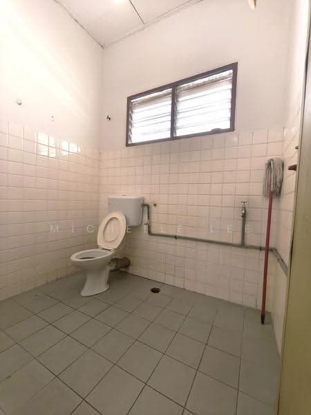 2-storey Terraced House for Sale in SS2 (Petaling Jaya) - Michelle Lee - Bathroom - PropertyGuru.com.my