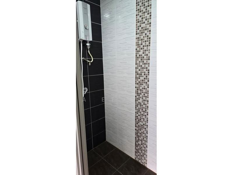 Condominium for Sale at Pine Residence - A Ee Ee - Bathroom - PropertyGuru.com.my