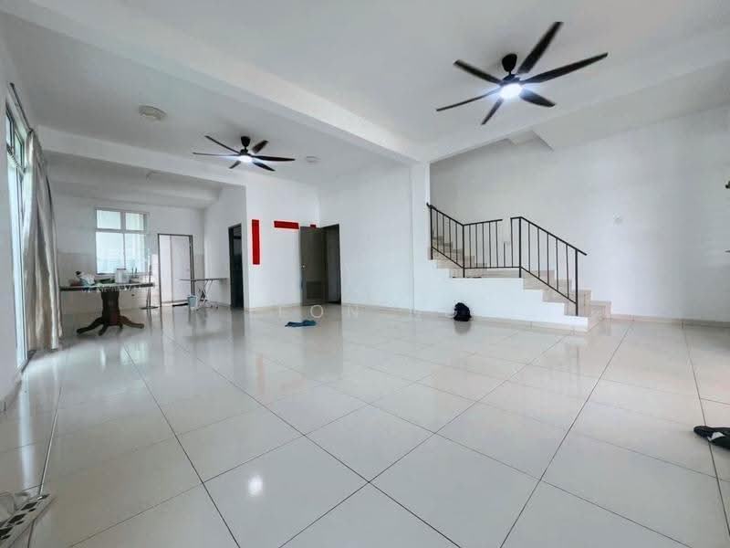 Rumah Kluster untuk Dijual di Pontian (Johor) - Leon Ng - Living Room - PropertyGuru.com.my