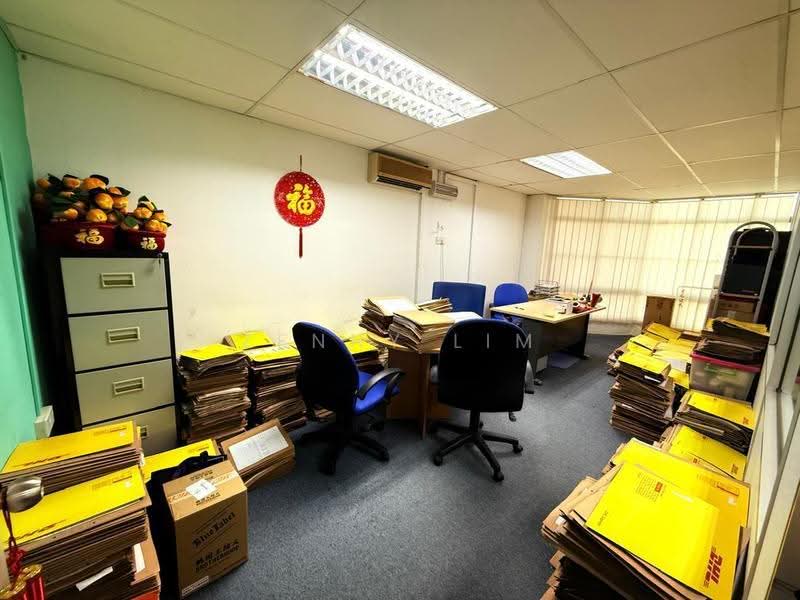 Shop / Office for Sale in Taman Bayu Perdana (Klang) - Zenny Lim - Interior - PropertyGuru.com.my