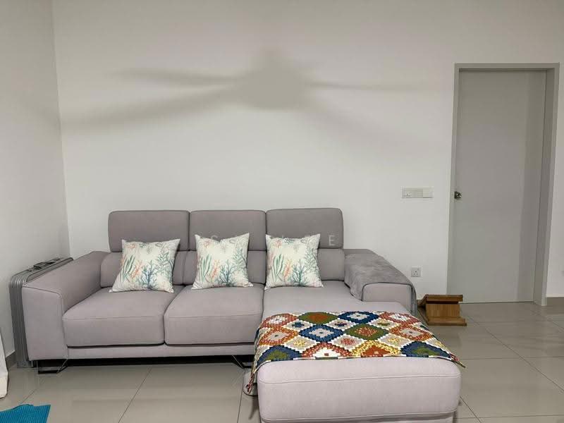 Kediaman Servis untuk Disewa di Duduk Se.Ruang @ Eco Sanctuary - SY Lee - Living Room - PropertyGuru.com.my