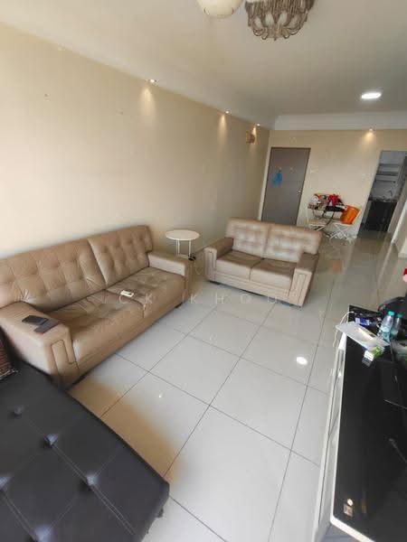 Kondominium untuk Dijual di 1120 Park Avenue - CK Khoo - Living Room - PropertyGuru.com.my