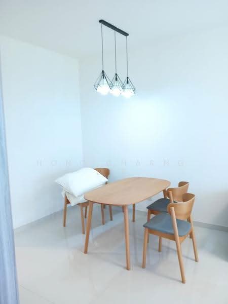 Apartment for Rent at Regalia Park @ Forest City - Hong Charng Lee - Dining Room - PropertyGuru.com.my