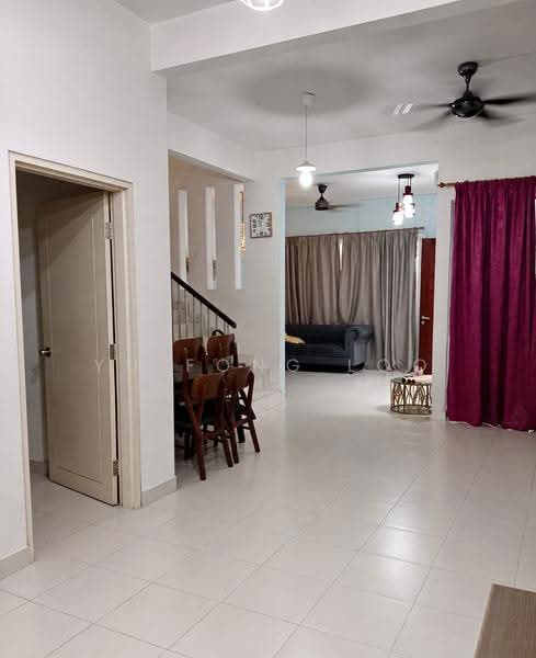 2-storey Terraced House for Sale in Bandar Seri Coalfields (Sungai Buloh) - YU FONG LOO - Living Room - PropertyGuru.com.my