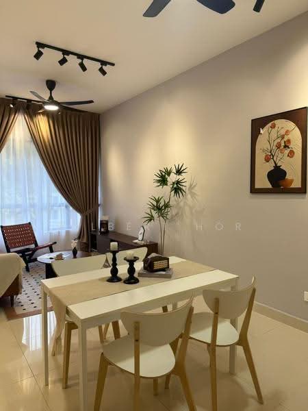 Service Residence for Rent at Quinn Residence - Gilbert Hor - Living Room - PropertyGuru.com.my