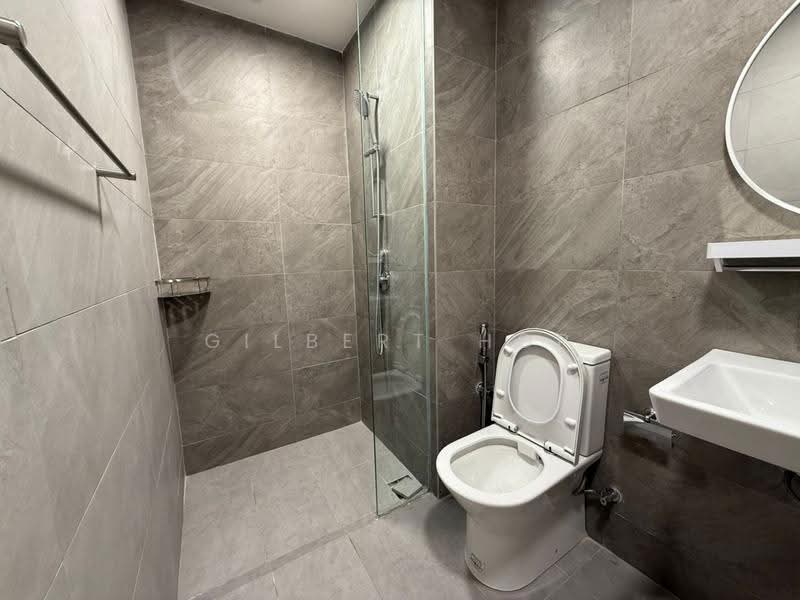 Service Residence for Rent at Quinn Residence - Gilbert Hor - Bathroom - PropertyGuru.com.my