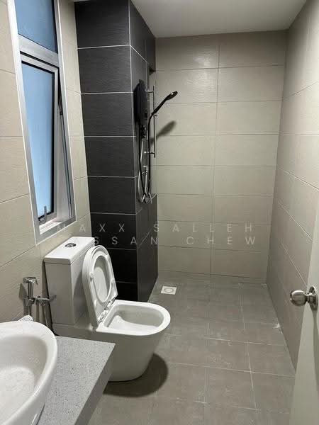 Kediaman Servis untuk Disewa di MIRAI Residences - Maxx Salleh Hassan Chew - Bathroom - PropertyGuru.com.my