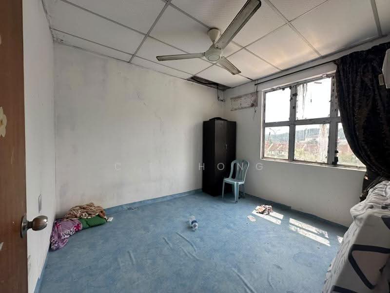 Shop for Sale in Bandar Putra Kulai (Kulai) - C.T Chong - Bedroom - PropertyGuru.com.my