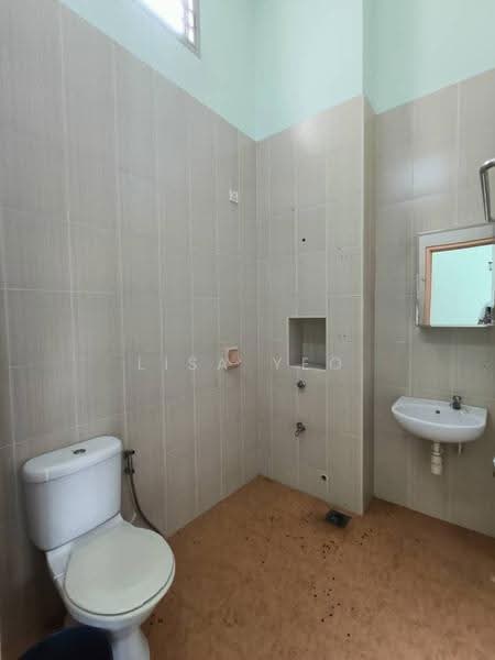 2-storey Terraced House for Rent in Skudai (Johor) - Lisa Yeo - Bathroom - PropertyGuru.com.my