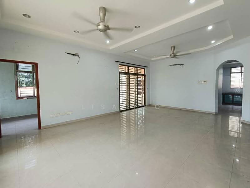 2-storey Terraced House for Rent in Skudai (Johor) - Lisa Yeo - Living Room - PropertyGuru.com.my
