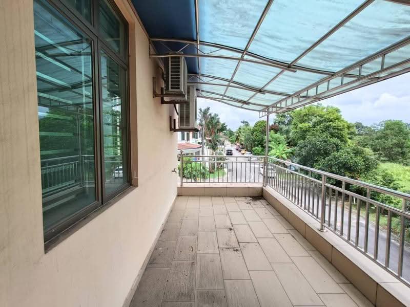 2-storey Terraced House for Rent in Skudai (Johor) - Lisa Yeo - Balcony - PropertyGuru.com.my