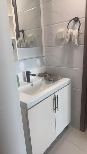 Condominium for Rent at Cerulean Bay @ Forest City - Hong Charng Lee - Bathroom - PropertyGuru.com.my