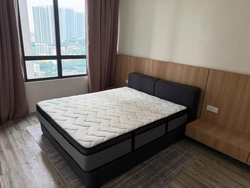 Kediaman Servis untuk Dijual di Millerz Square Serviced Residence - Vincent Beh - Bedroom - PropertyGuru.com.my