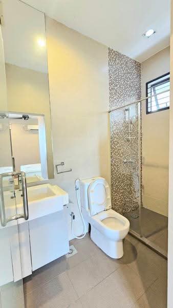 Commercial Bungalow for Rent in Johor Bahru (Johor) - Ye Xun Wong - Bathroom - PropertyGuru.com.my