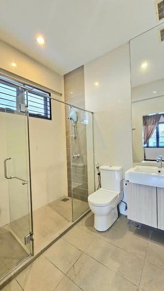 Commercial Bungalow for Rent in Johor Bahru (Johor) - Ye Xun Wong - Bathroom - PropertyGuru.com.my