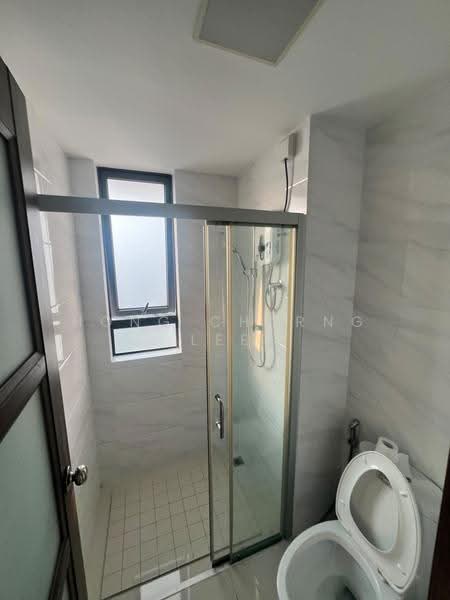 Apartment for Rent at Starview Bay @ Forest City - Hong Charng Lee - Bathroom - PropertyGuru.com.my