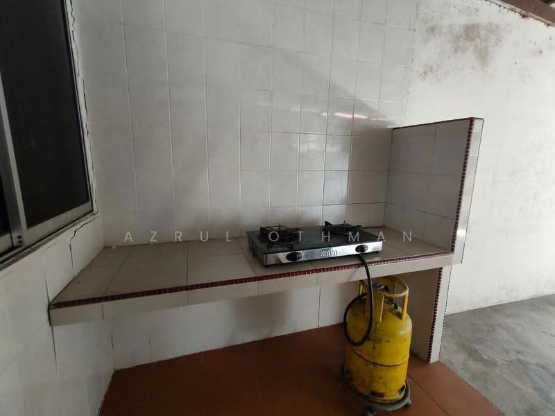 2-storey Terraced House for Sale in Lukut (Negeri Sembilan) - Azrul Othman - Kitchen - PropertyGuru.com.my