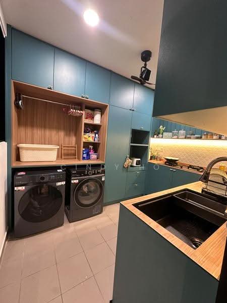 Kediaman Servis untuk Dijual di Residensi Ava @ Kiara Bay - Cindy Ho - Kitchen - PropertyGuru.com.my
