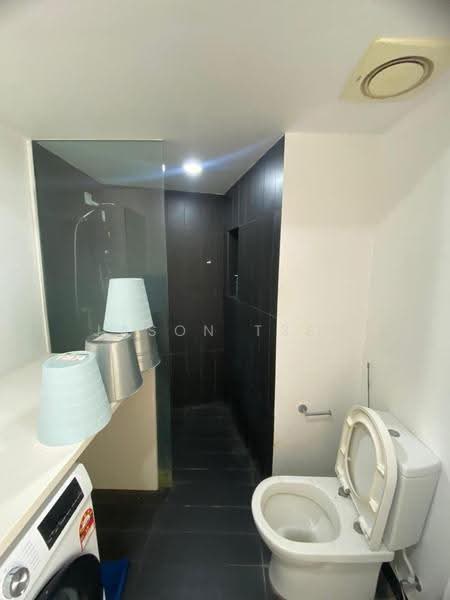 Kondominium untuk Disewa di The Hub - Jason Tsen - Bathroom - PropertyGuru.com.my