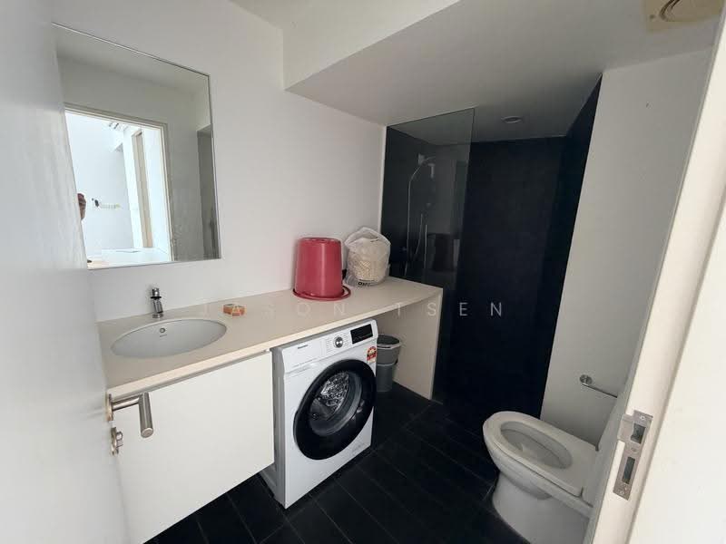 Kondominium untuk Disewa di The Hub - Jason Tsen - Bathroom - PropertyGuru.com.my